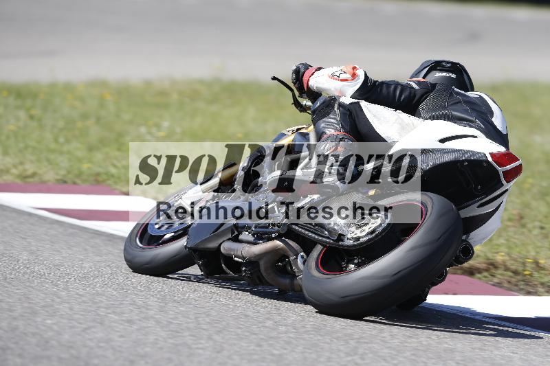 /Archiv-2025/48 25.08.2025 Cornu Master School ADR/rot-rouge/126